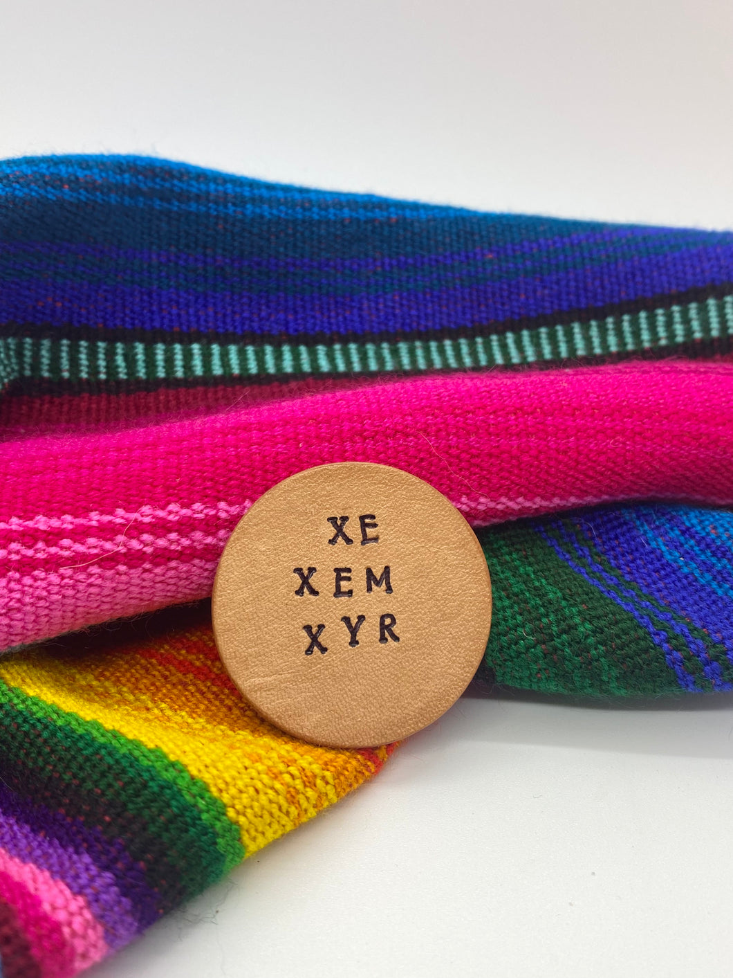 XE XEM XYR pronoun pin