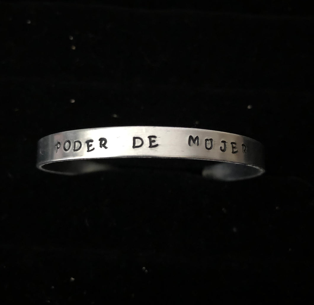 “Poder de mujer” bracelet